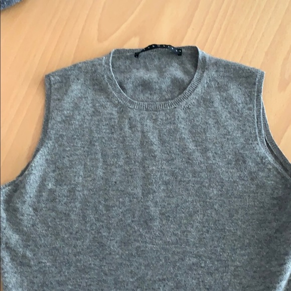 Scottish Cashmere Sleeveless Shell - size 4 - Picture 2 of 3